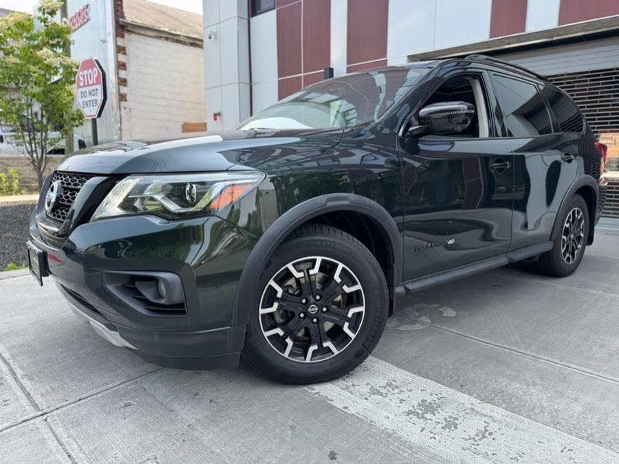 2019 Nissan Pathfinder SL 4WD