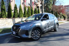 Nissan Kicks SV FWD