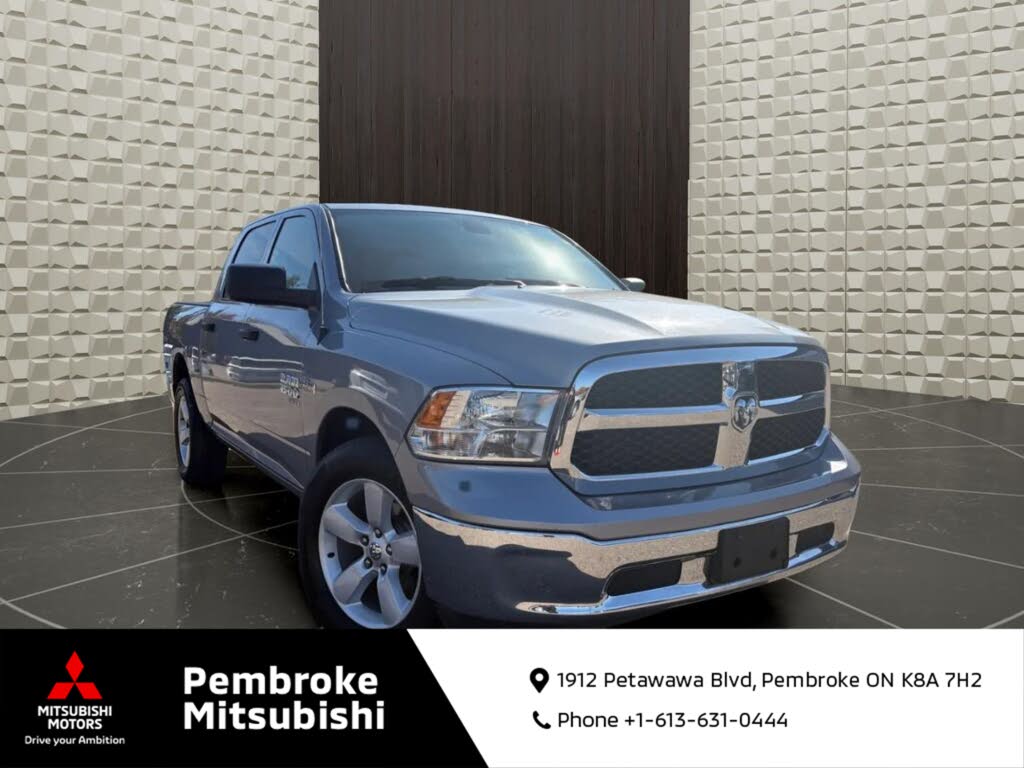 2022 RAM 1500 Classic SLT Crew Cab 4WD