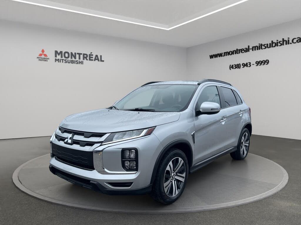 2023 Mitsubishi RVR SEL AWC