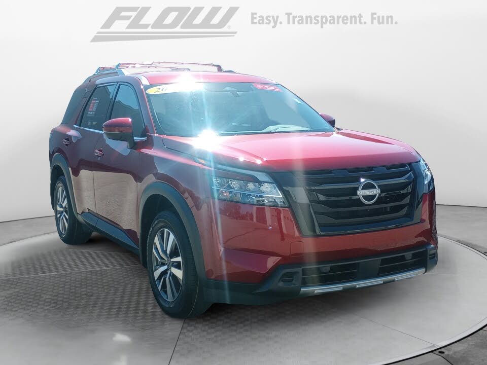 2024 Nissan Pathfinder SL FWD