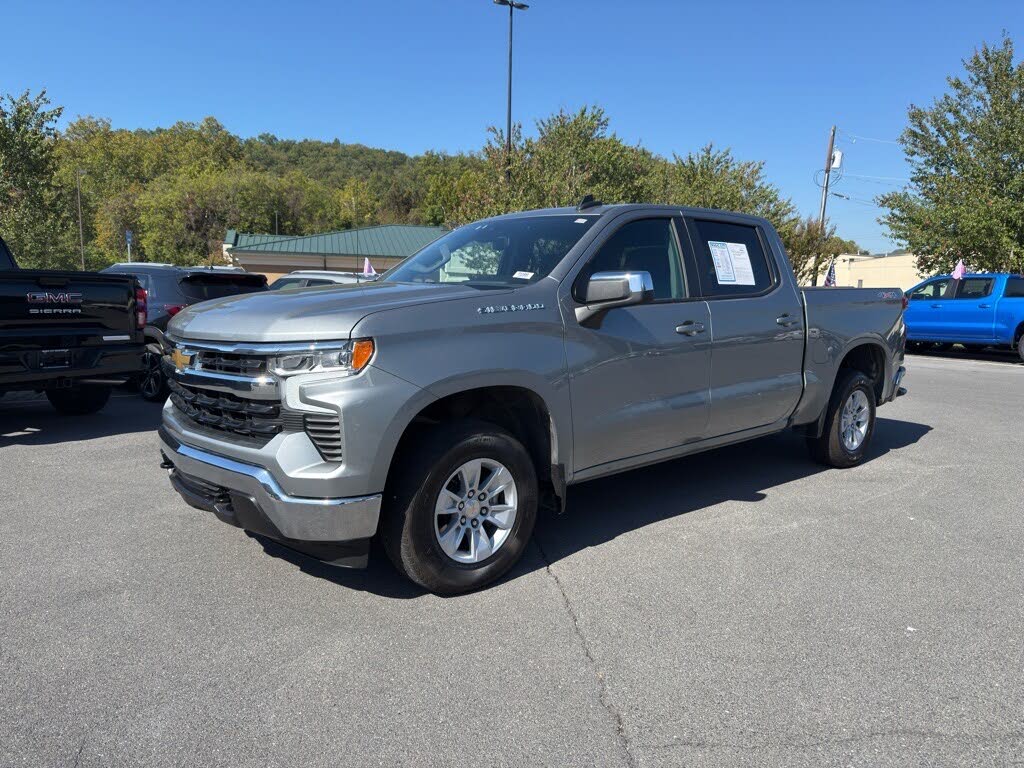 2025 Chevrolet Silverado 1500 LT Crew Cab 4WD