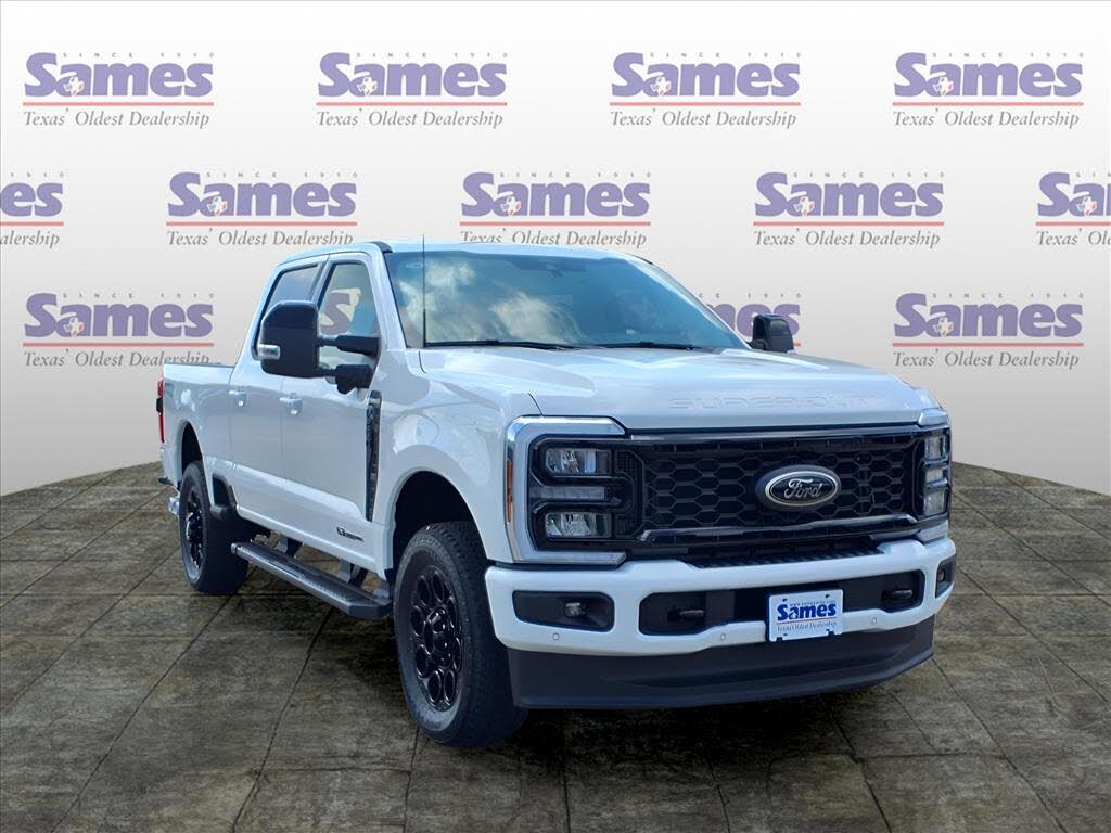 2025 Ford F-250 Super Duty Lariat Crew Cab 4WD