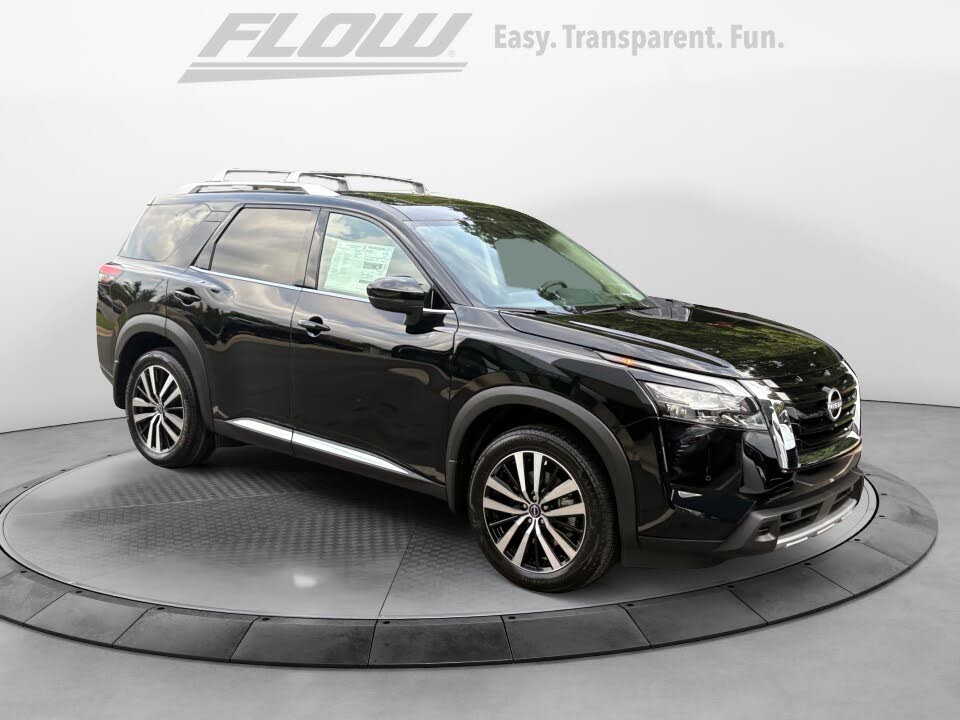 2025 Nissan Pathfinder Platinum FWD