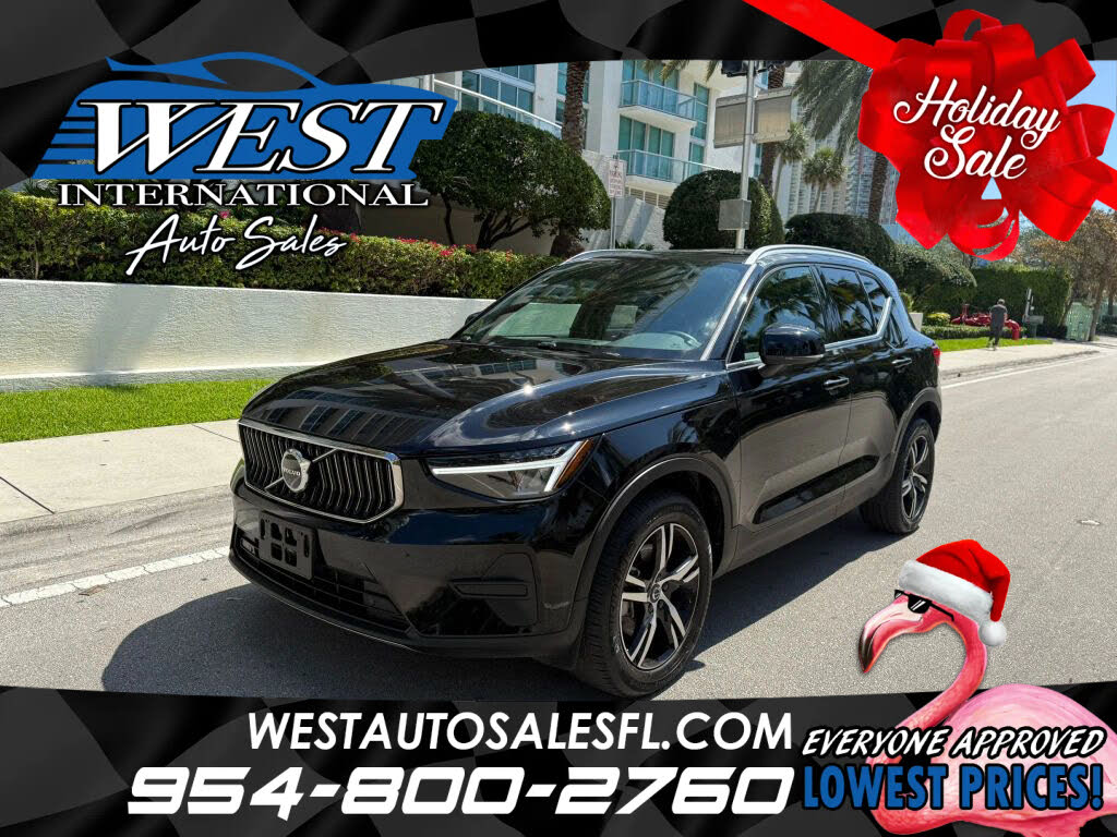 2025 Volvo XC40 B5 Core Bright Theme AWD
