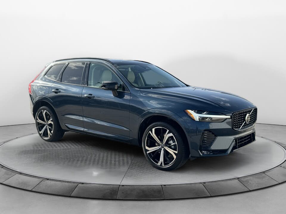 2025 Volvo XC60 B5 Ultra Dark Theme AWD