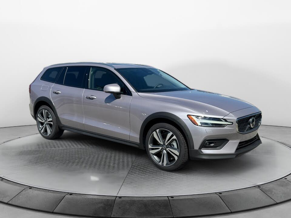 2026 Volvo V60 Cross Country B5 Plus AWD