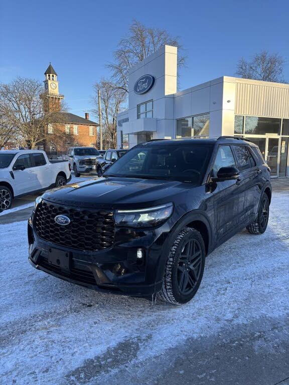 2025 Ford Explorer ST-Line AWD