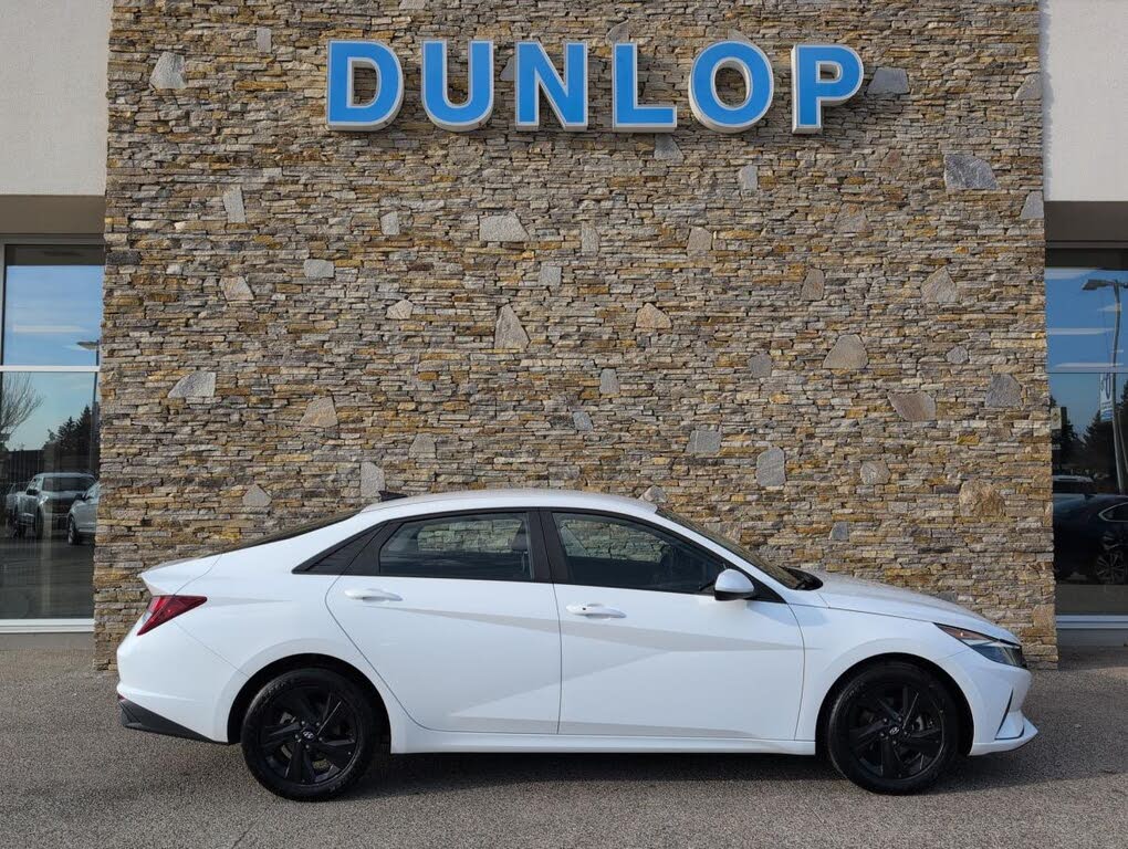 2023 Hyundai Elantra Preferred FWD