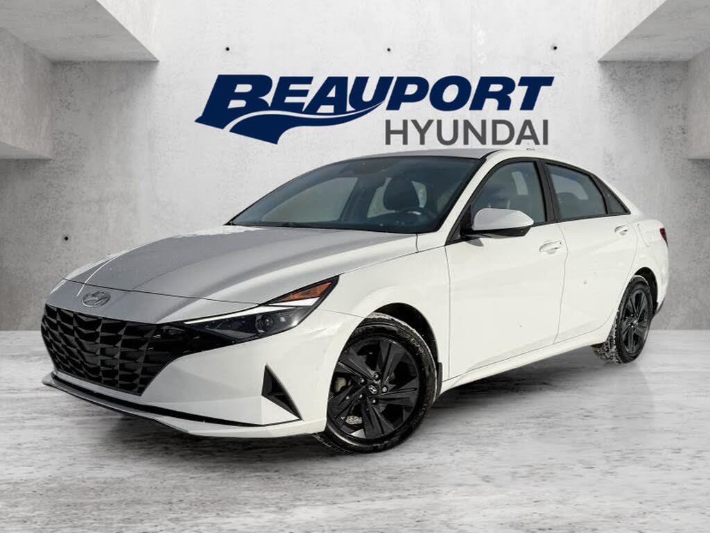 2023 Hyundai Elantra Preferred FWD