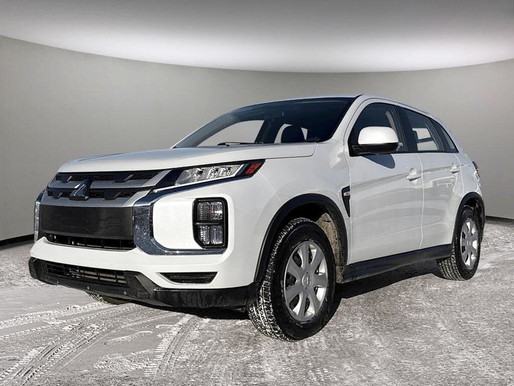 2023 Mitsubishi RVR ES AWC