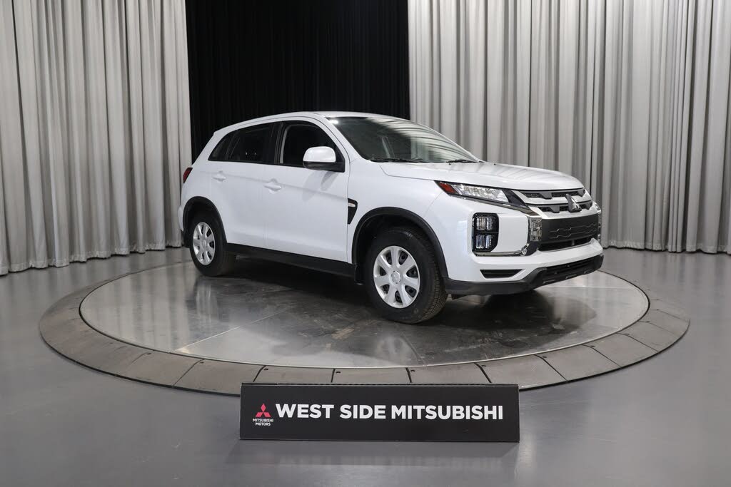 2024 Mitsubishi RVR ES AWC