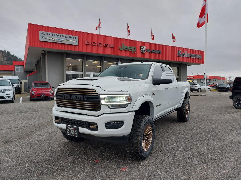 2024 RAM 3500 Laramie Crew Cab 4WD