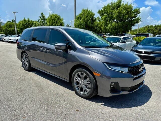 2026 Honda Odyssey Touring FWD