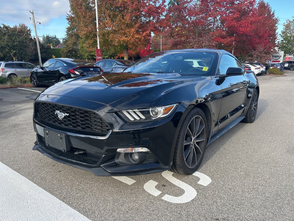 2017 Ford Mustang EcoBoost Coupe RWD