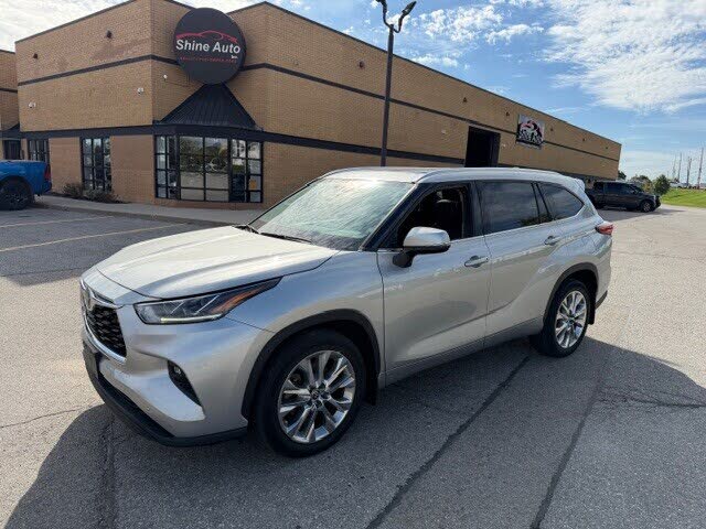 Toyota Highlander Limited AWD 2021