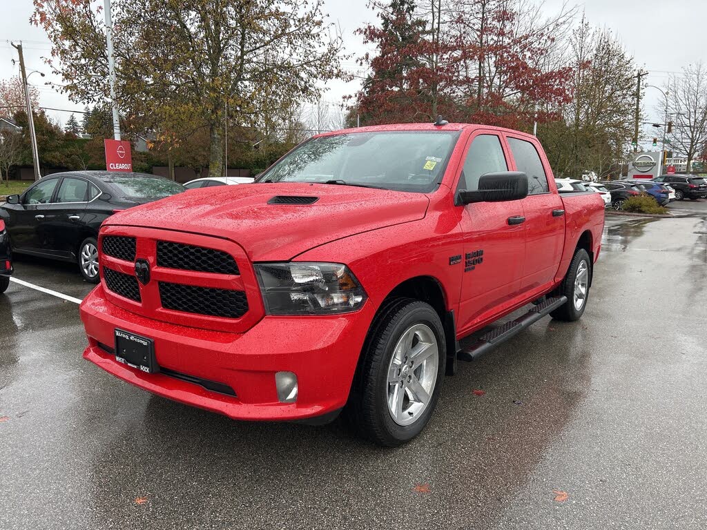 2022 RAM 1500 Classic Express Crew Cab 4WD