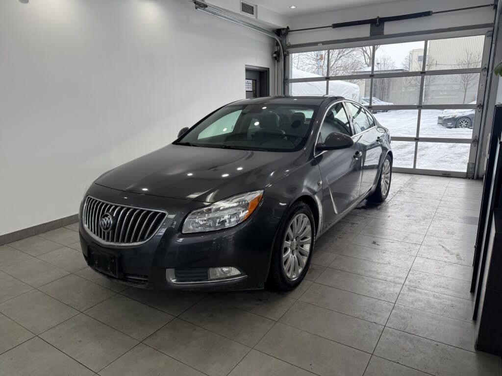 2011 Buick Regal CXL Sedan FWD