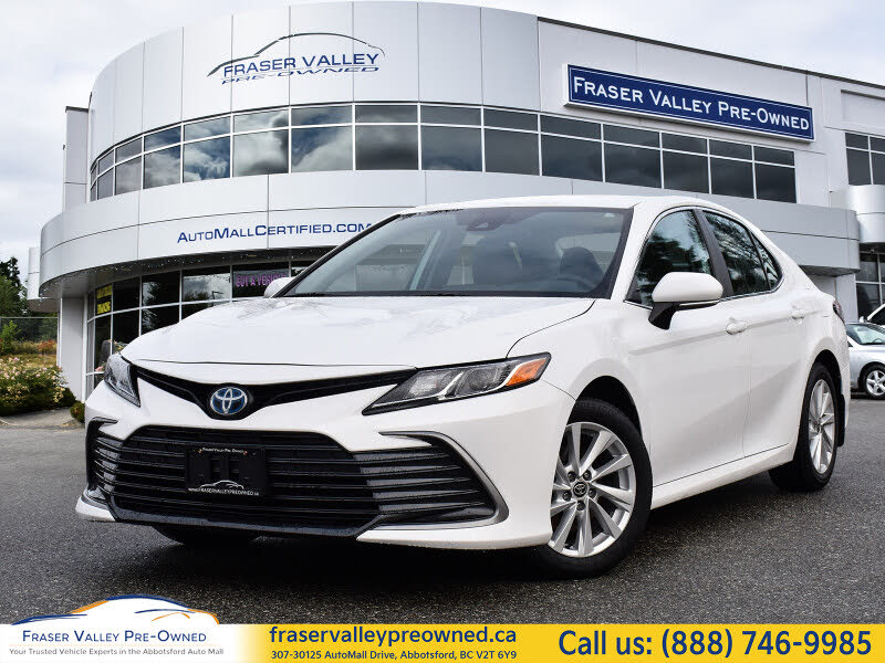 2024 Toyota Camry Hybrid LE FWD