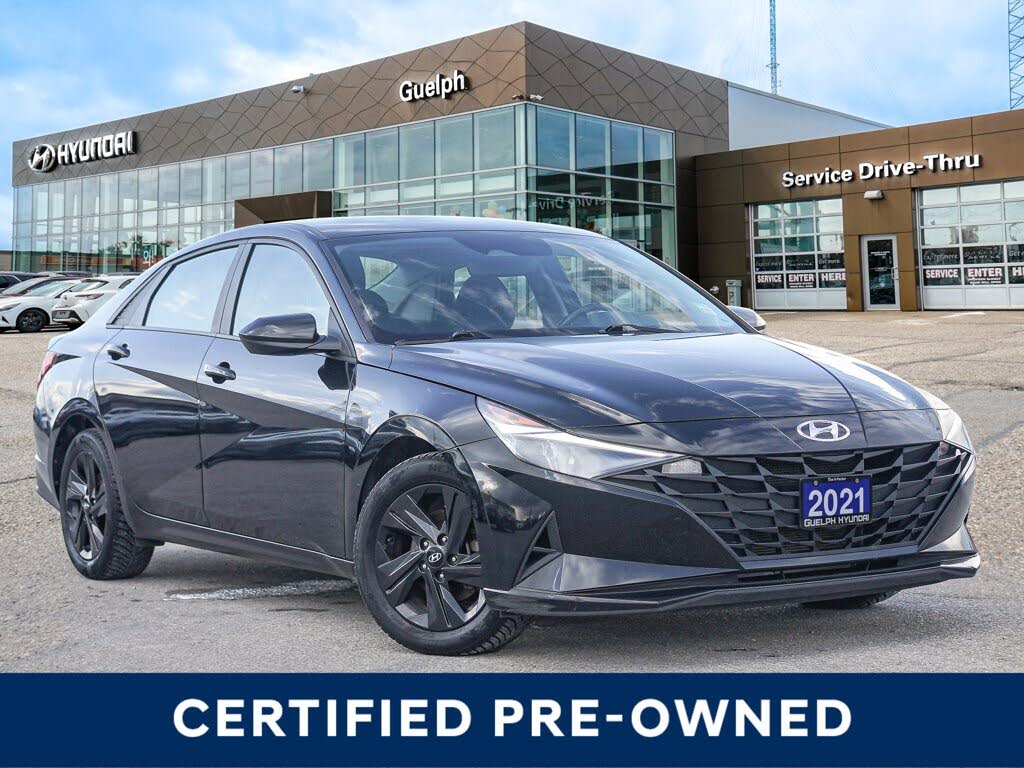 Hyundai Elantra Preferred FWD 2021