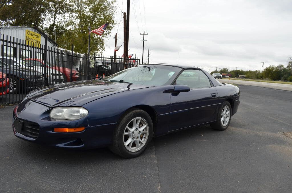 2002 Chevrolet Camaro Coupe RWD
