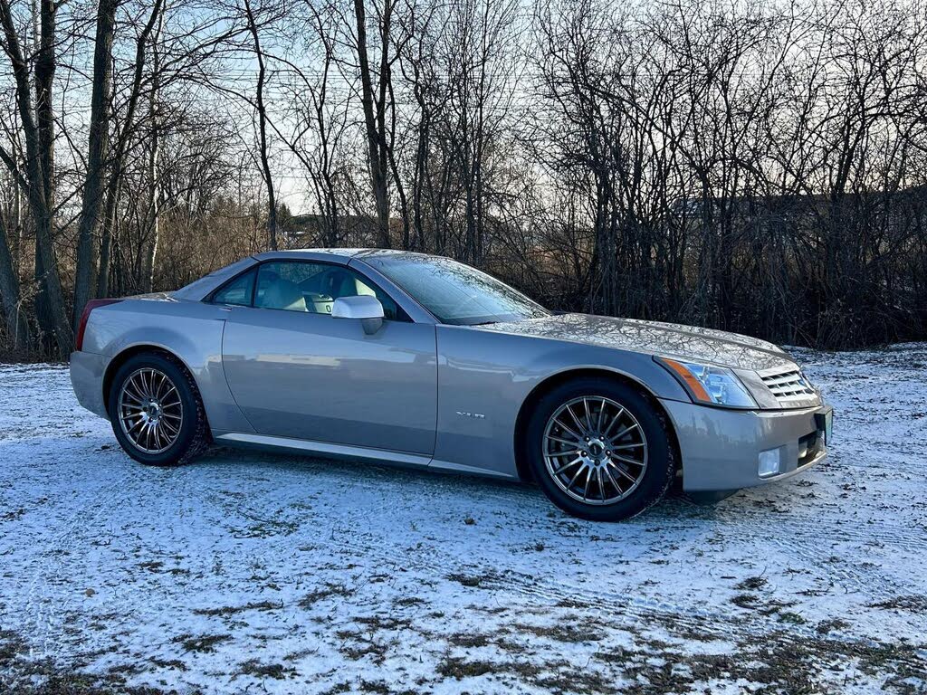 2005 Cadillac XLR RWD