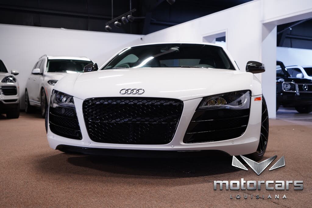 2011 Audi R8 5.2 quattro Coupe AWD