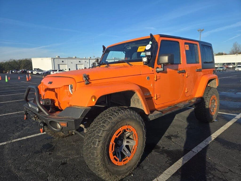 2013 Jeep Wrangler Unlimited Sahara 4WD