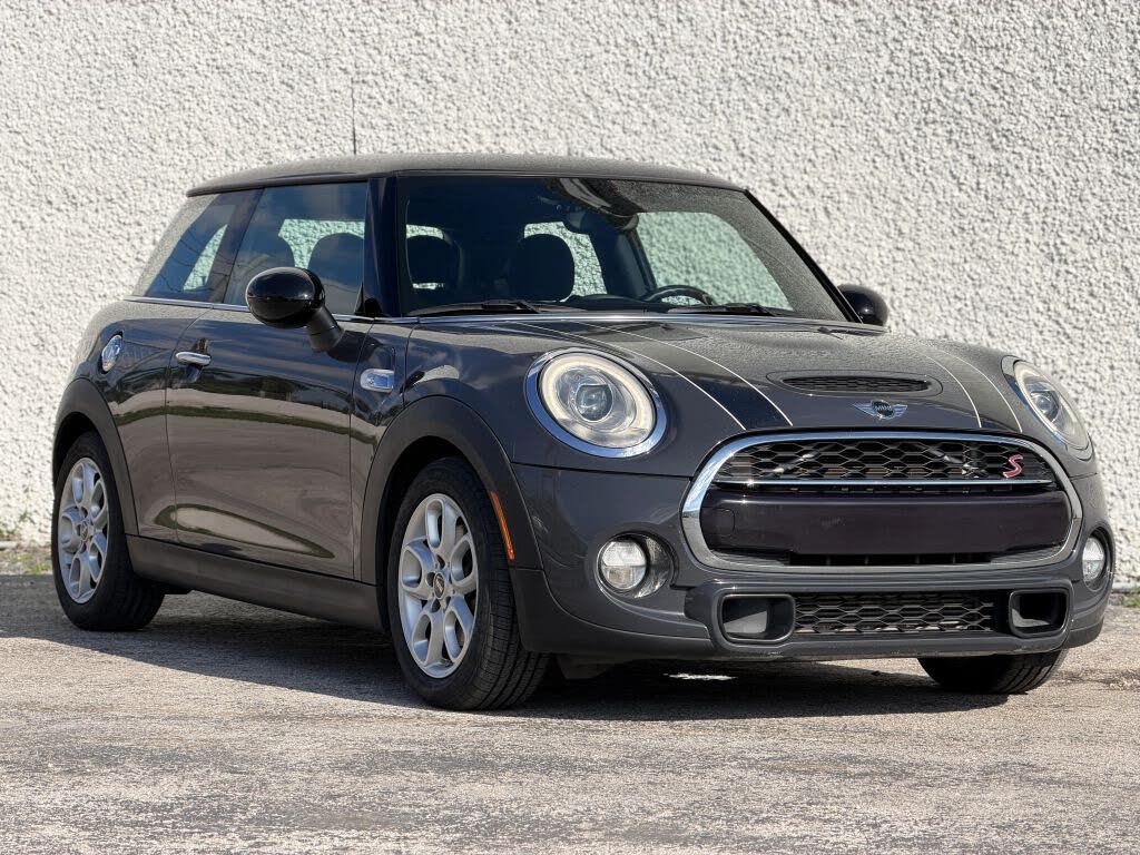 2015 MINI Cooper S 2-Door Hatchback FWD