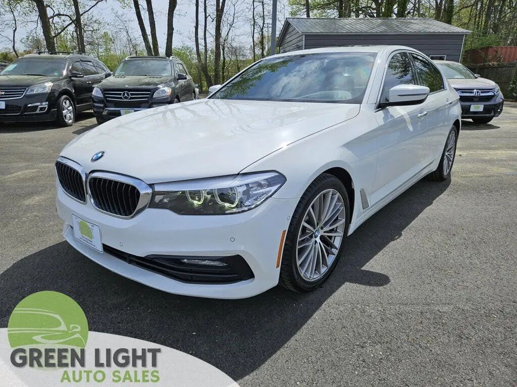 2017 BMW 5 Series 530i Sedan RWD