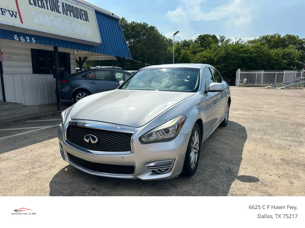 2017 INFINITI Q70 3.7 RWD
