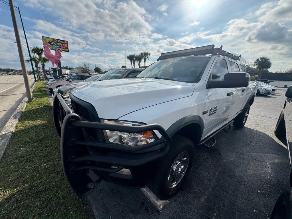 2017 RAM 2500 Tradesman Crew Cab 4WD
