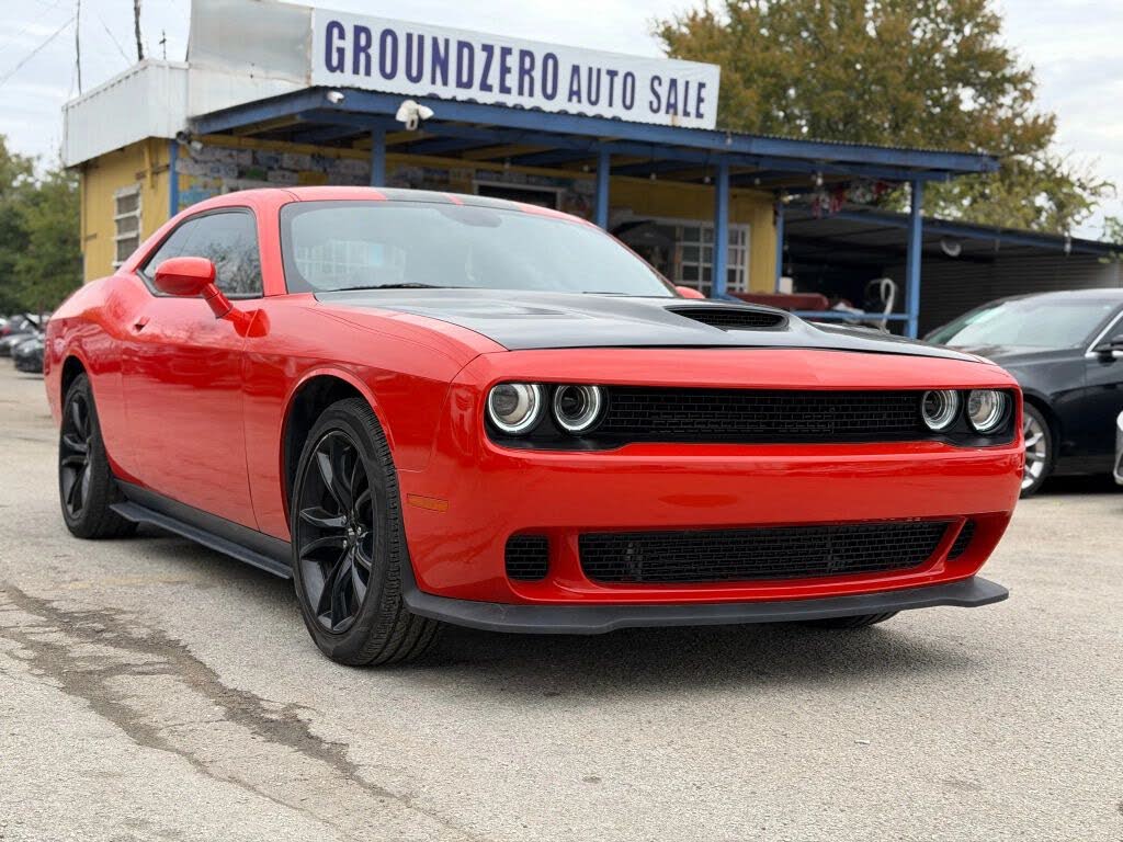 2018 Dodge Challenger SXT RWD