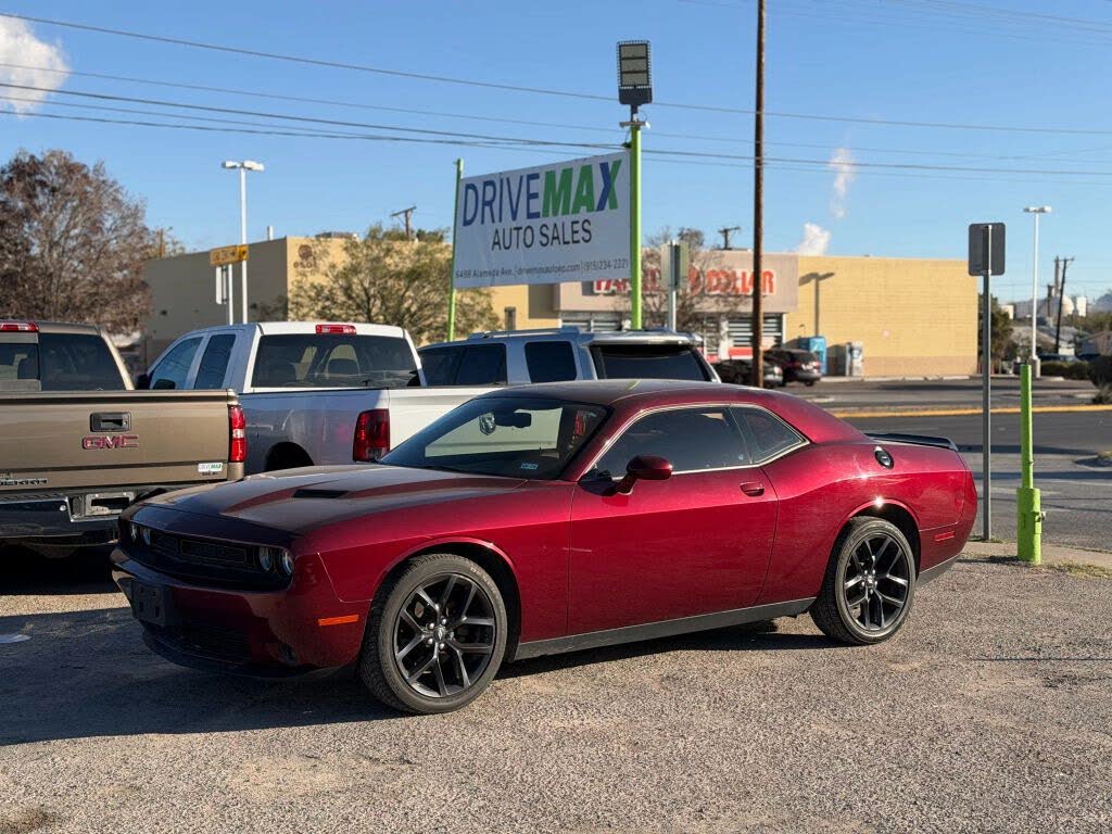 2021 Dodge Challenger SXT RWD