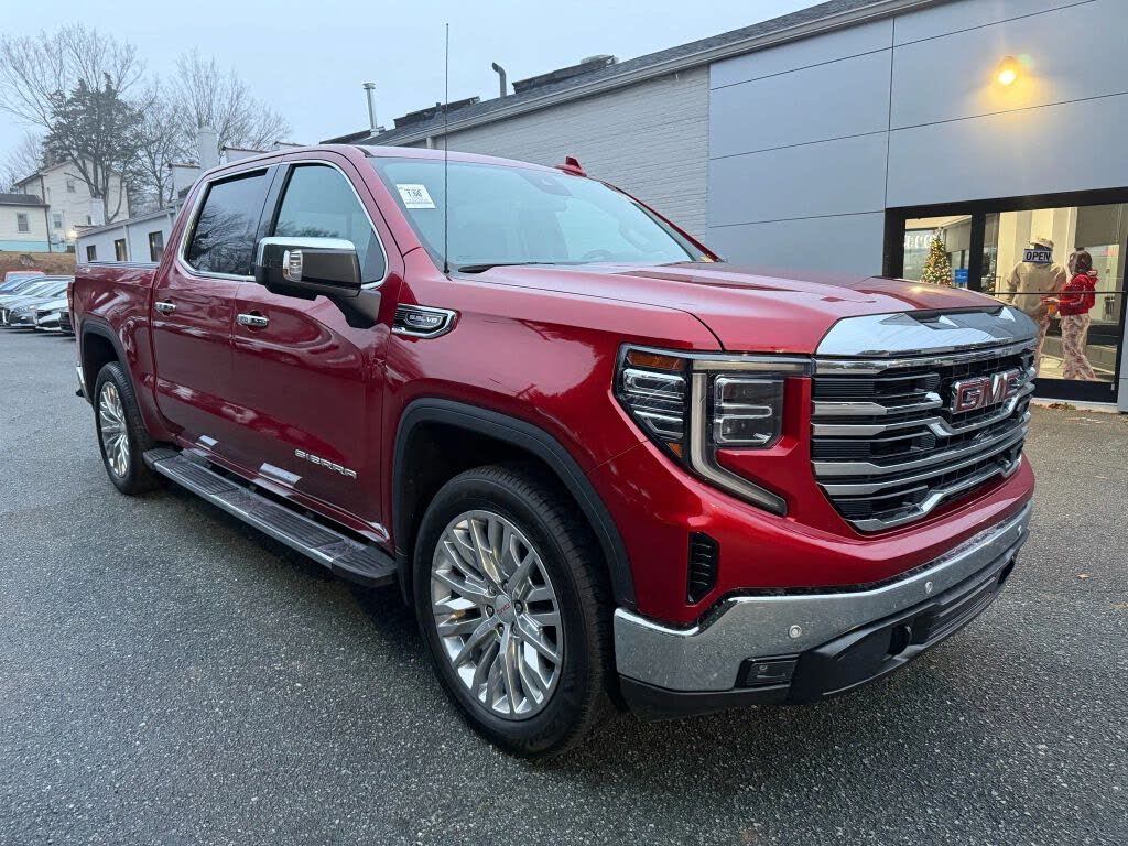 2023 GMC Sierra 1500 SLT Crew Cab 4WD