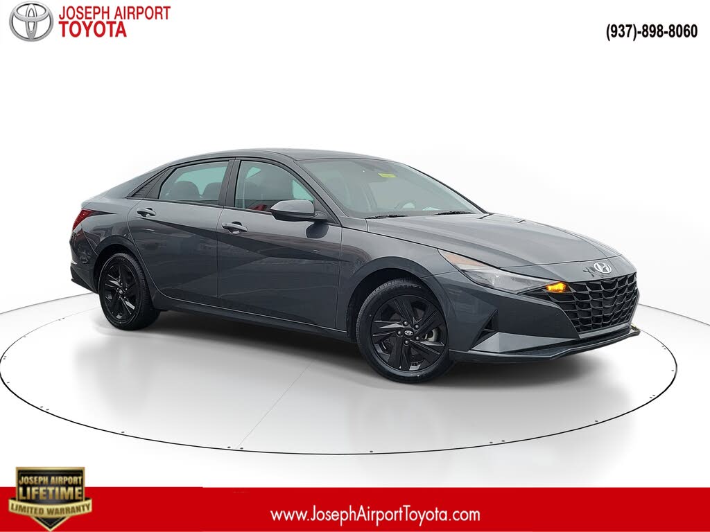 2023 Hyundai Elantra SEL FWD