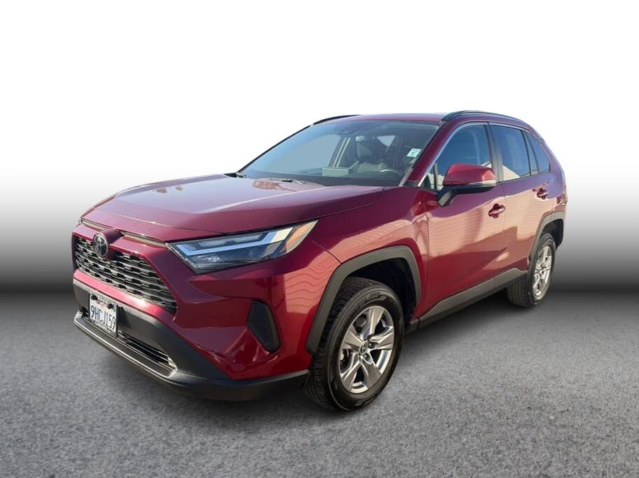 2023 Toyota RAV4 XLE FWD