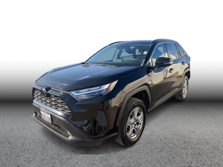 2023 Toyota RAV4 XLE FWD