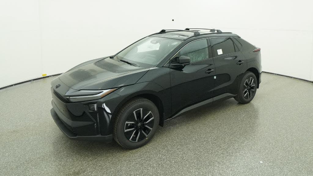 2026 Toyota bZ XLE Plus FWD