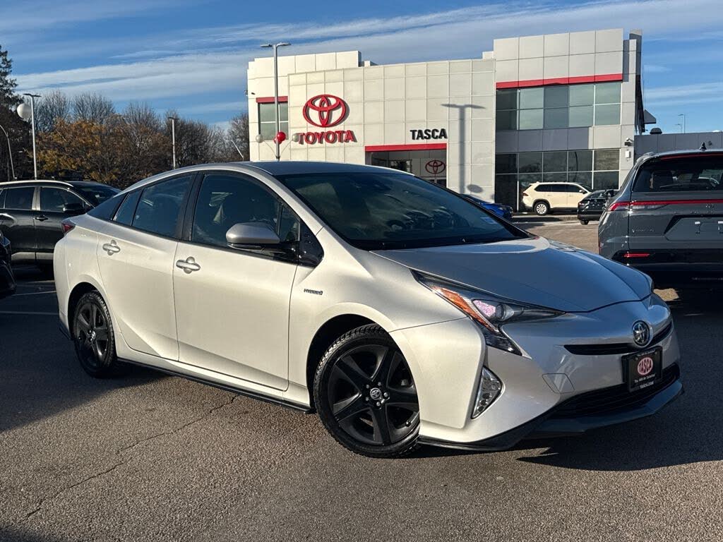 2017 Toyota Prius Three Touring FWD