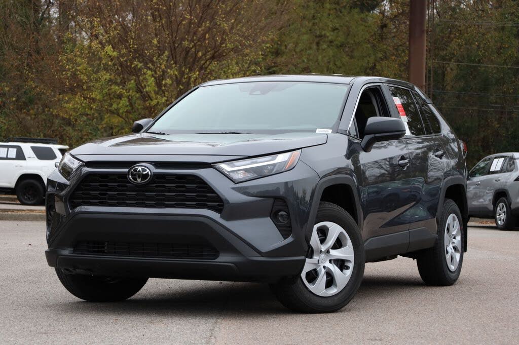 2025 Toyota RAV4 LE FWD