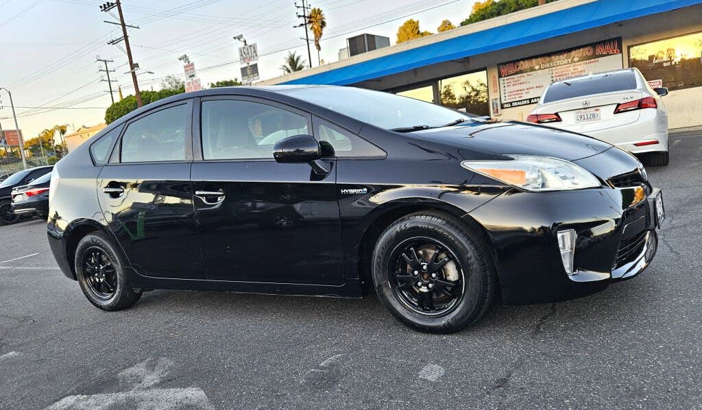 2014 Toyota Prius Three