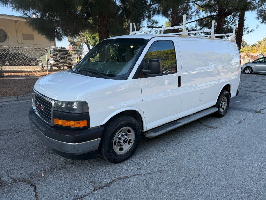 2017 GMC Savana Cargo 2500 RWD