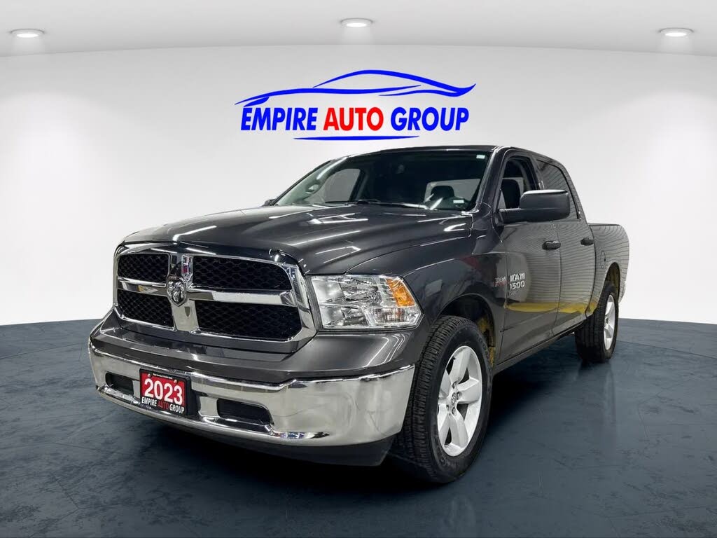 2023 RAM 1500 Classic SLT Crew Cab 4WD