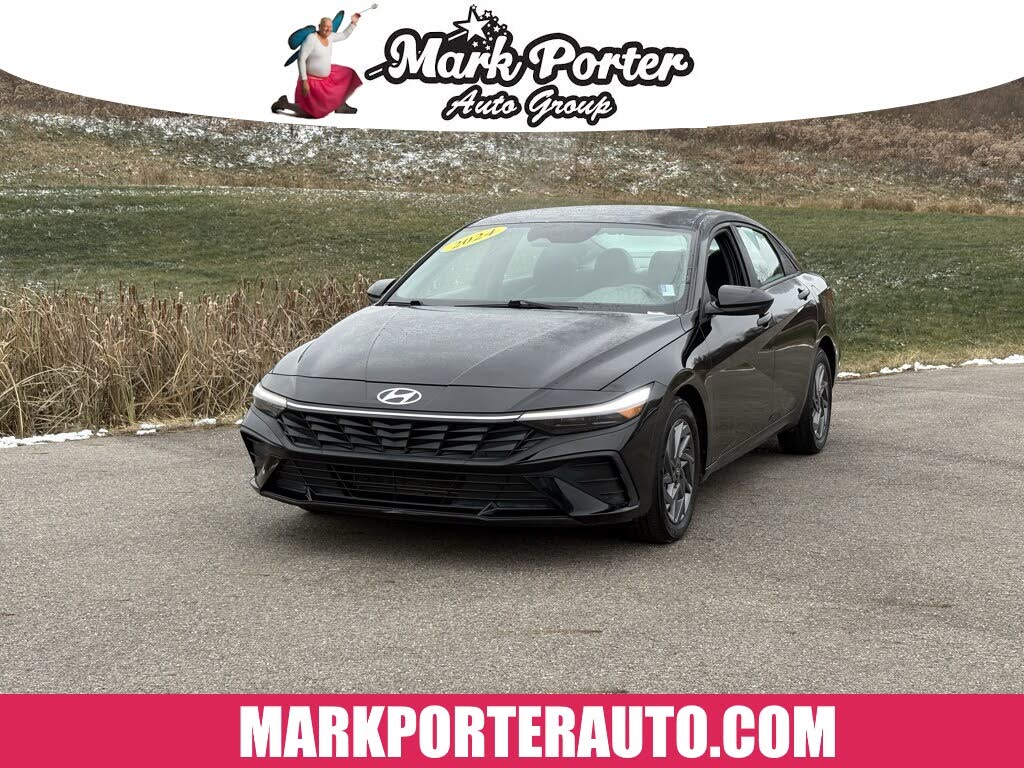 2024 Hyundai Elantra SEL FWD