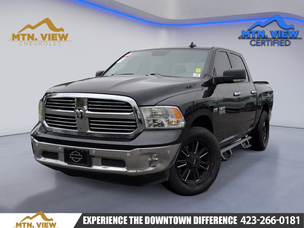 2017 RAM 1500 Big Horn Crew Cab 4WD