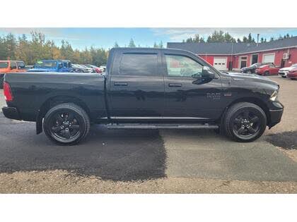 RAM 1500 Classic SLT Crew Cab 4WD 2021