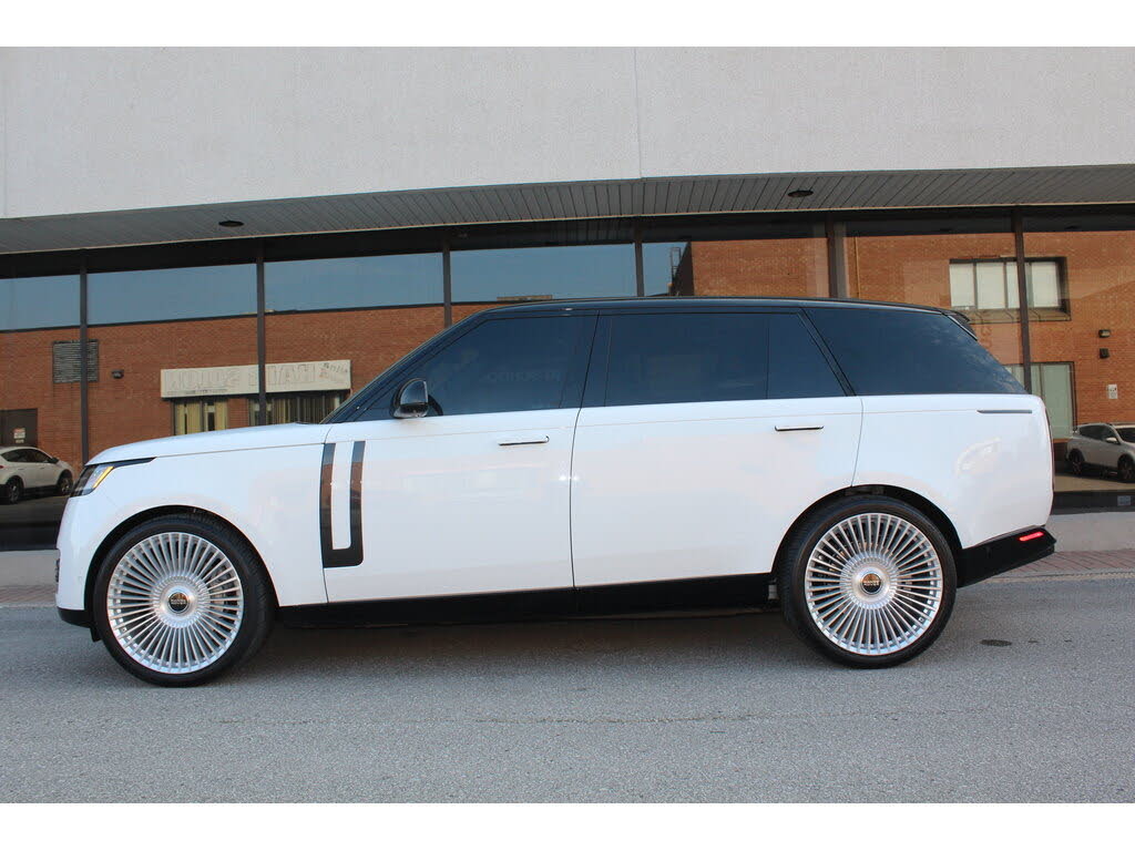 2024 Land Rover Range Rover P530 SE LWB AWD