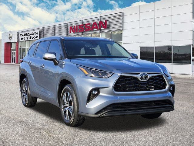 2022 Toyota Highlander XLE FWD