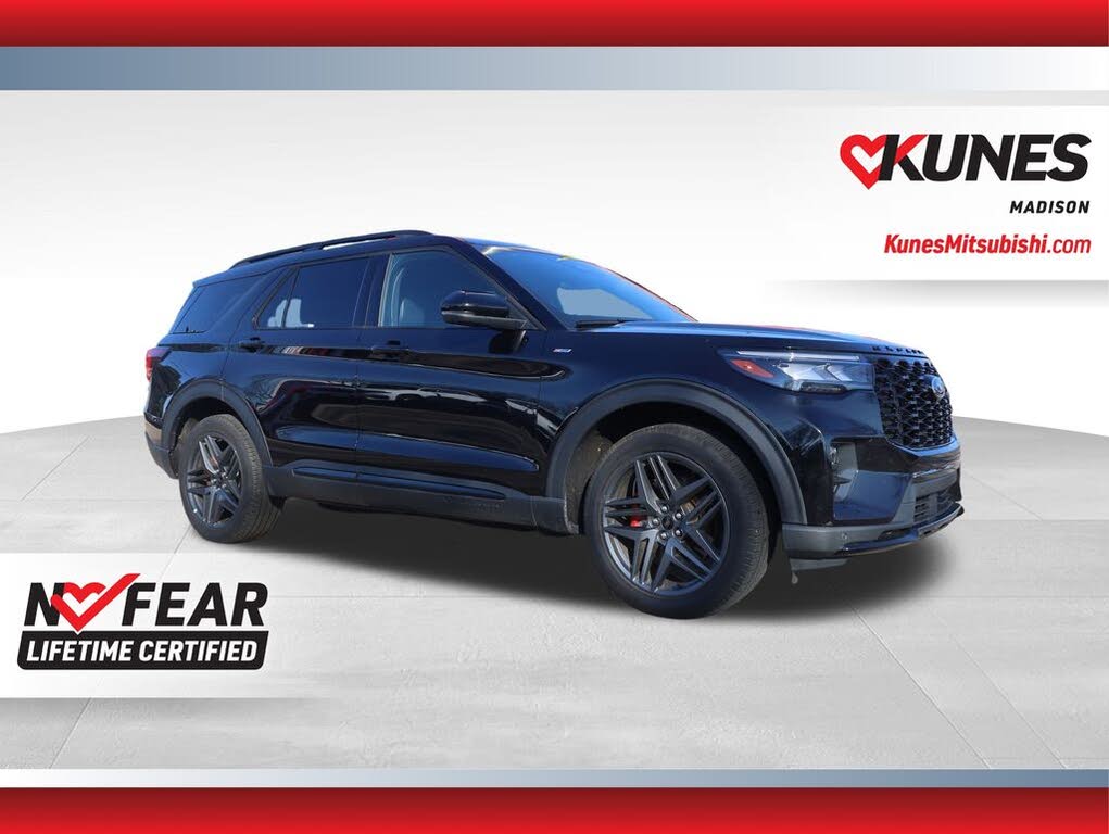 2025 Ford Explorer ST-Line AWD